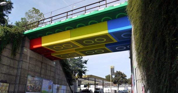 Ponte feita de LEGO