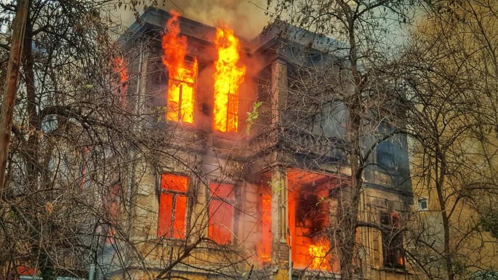 edifício incêndio