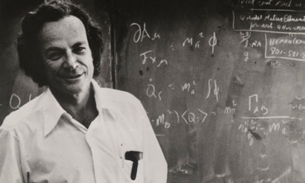O físico norte-americano Richard Feynman, que mencionou o termo nanotecnologia pela primeira vez, em 1959 