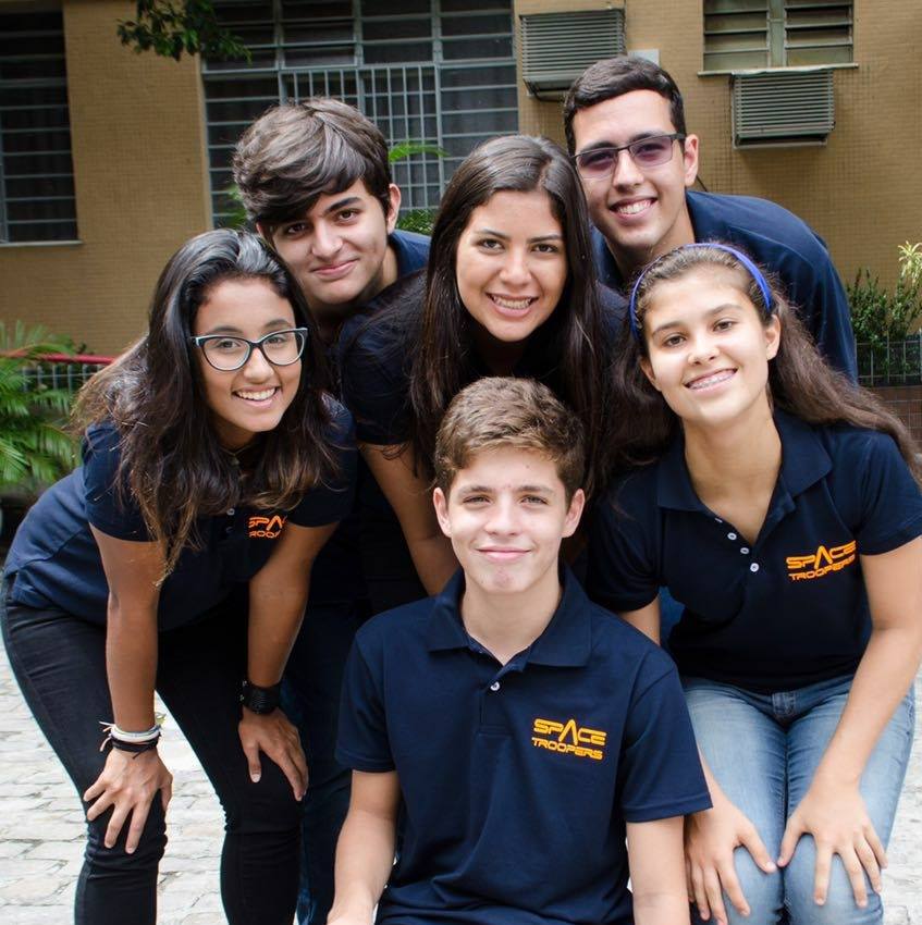 Estudantes cariocas são os primeiros brasileiros a participar de competição da NASA (e pedem sua ajuda para chegar lá)