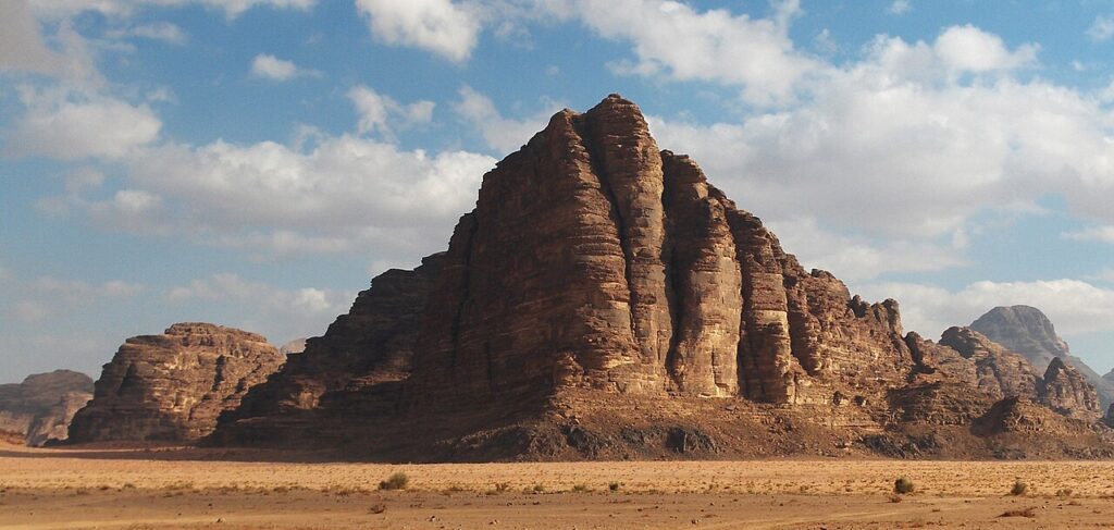 O que podemos aprender com as cúpulas geodésicas do deserto de Wadi Run cúpulas geodésicas do deserto de Wadi Run