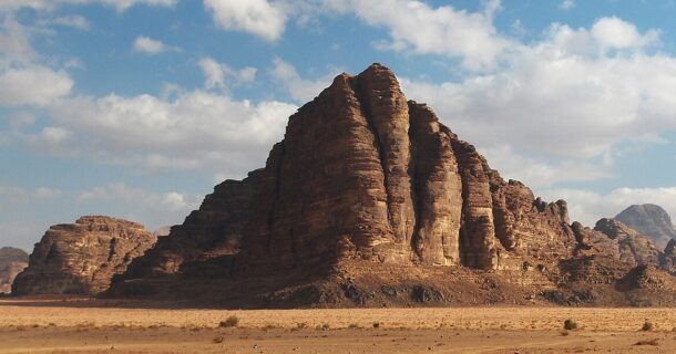 cúpulas geodésicas do deserto de Wadi Run