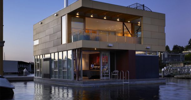 Arquitetura moderna flutuante: confira este modelo de casa sobre as águas