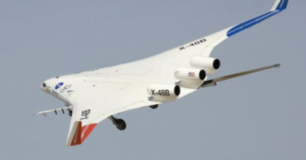 Um aeromodelo de 226 kg testa a próxima geração do design de aviões