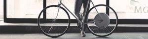 Roda transforma bicicleta normal em elétrica