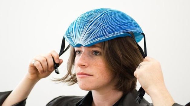 capacete de papel