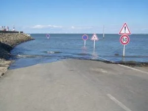 Passage Du Gois: a estrada francesa que 'desaparece' duas vezes ao dia