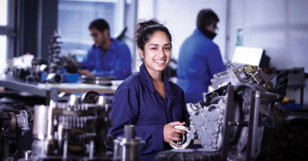 Salário engenheiros: estudo mostra expectativas de estudantes e revela desigualdade de gênero