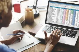 Para baixar: apostila gratuita com fórmulas e funções do Excel