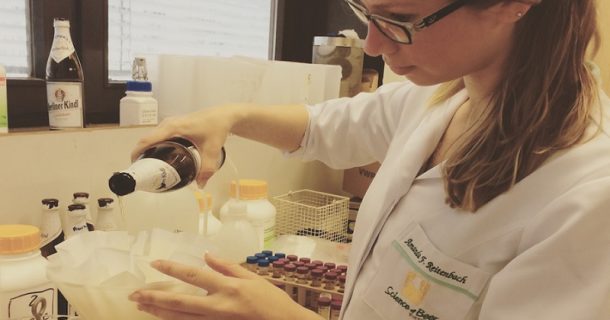 Engenheira brasileira desenvolve nariz eletrônico para avaliar cerveja