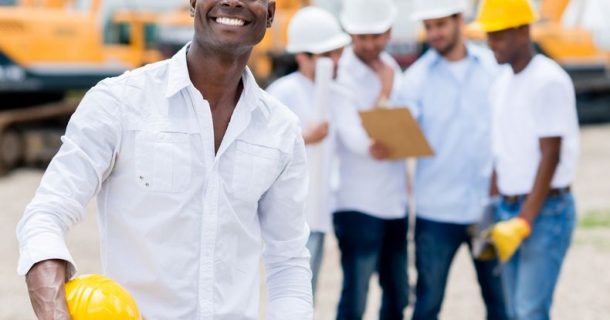 Listamos 10 construtoras e imobiliárias brasileiras com melhores salários Listamos 10 construtoras e imobiliárias brasileiras com melhores salários