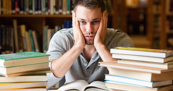 Vida universitária: como decidir o tema do TCC? | 360 Explica