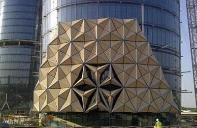 Torres Al Bahar são construídas em Abu Dhabi com Escudo Térmico Revolucionário