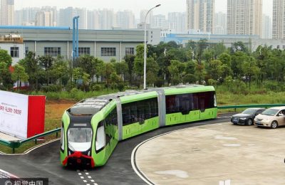 COMO ASSIM? China investe em trem que opera em trilhos virtuais ao invés de trilhos de metal