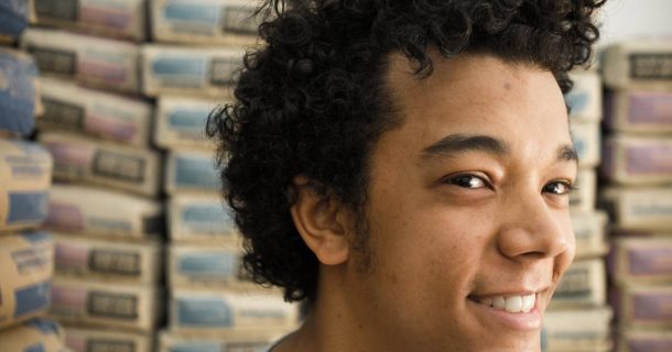 Engenheiro civil cria projeto social para reformas de casas na periferia de São Paulo