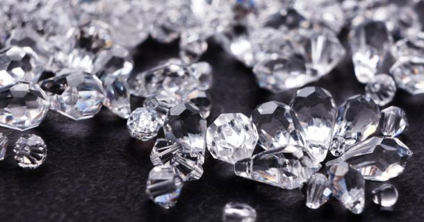 formas de carbono tão resistentes quanto diamante