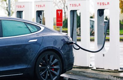 Califórnia, no caminho da sustentabilidade: carros elétricos