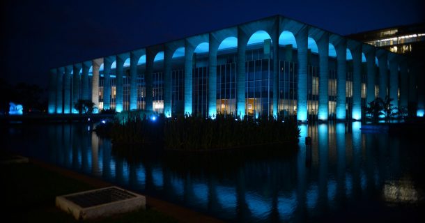 Marcos da engenharia e arquitetura dão espaço ao Novembro Azul