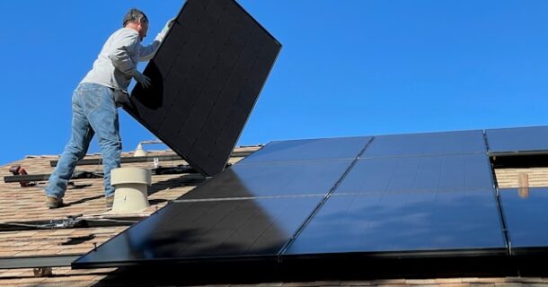 Saiba quais fatores determinam a eficiência de um painel solar