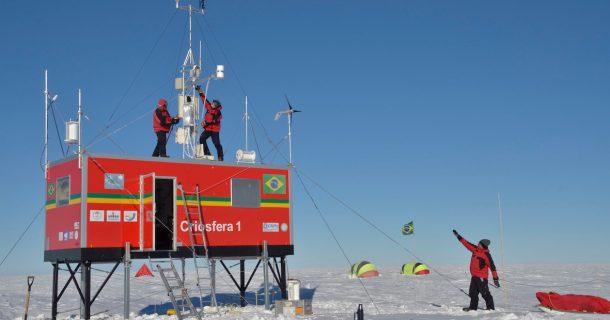 Criosfera 1 é reaberto: pesquisadores brasileiros retomam atividades na Antártica