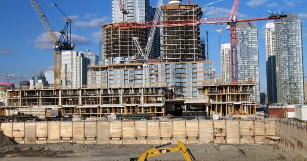 9 motivos pelos quais as obras atrasam no Brasil