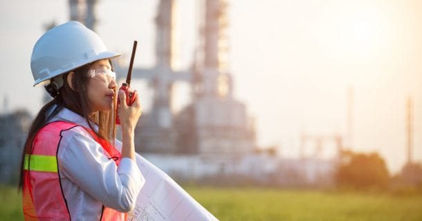 mulher engenheira representando mulheres na engenharia