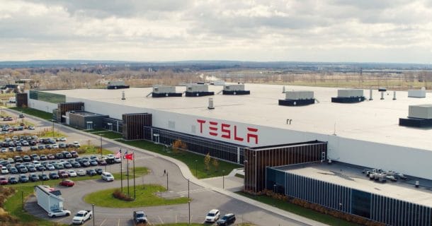 Tesla está trabalhando em ventiladores pulmonares feitos com partes de carros Tesla está trabalhando em ventiladores pulmonares feitos com partes de carros