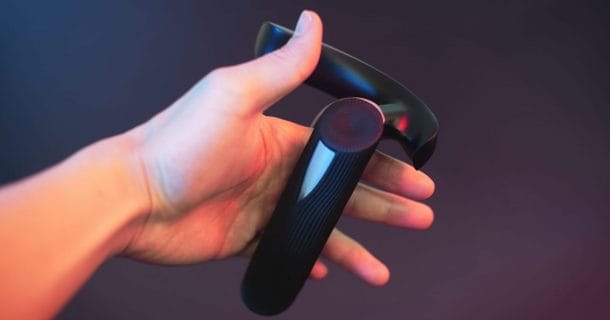 Sony está desenvolvendo controle VR que reconhece movimento dos dedos