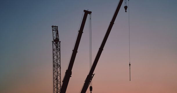 paisagem com 2 guinchos