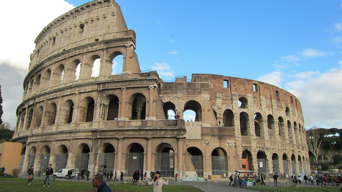 Arquitetura Românica: Anfiteatro Flaviano, Roma 