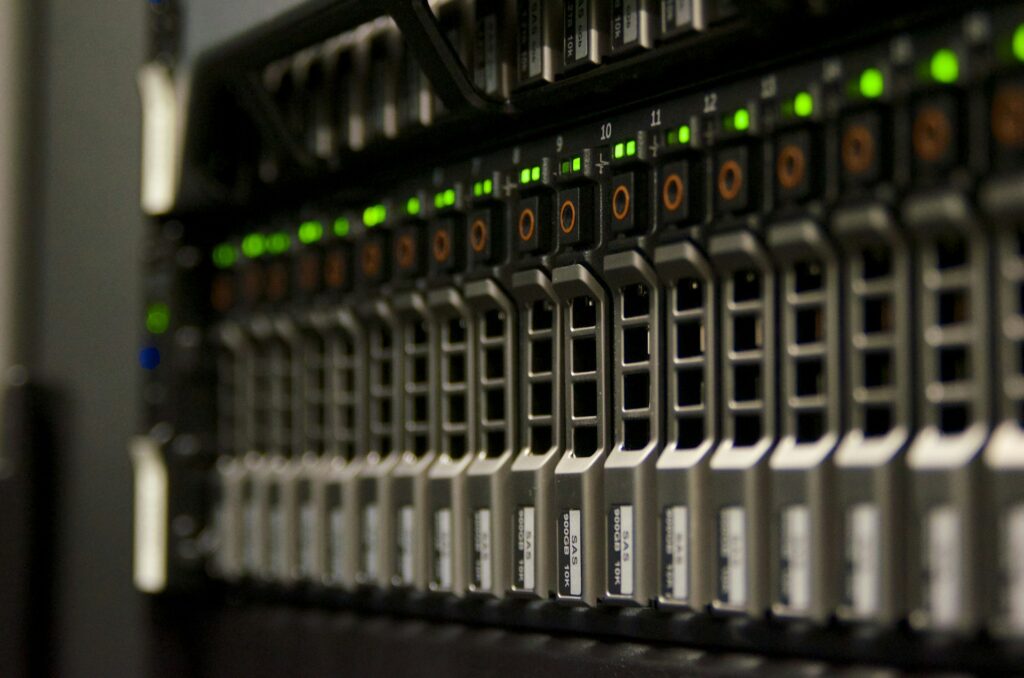 Como funcionam os dispositivos de armazenamento? Engenharia 360