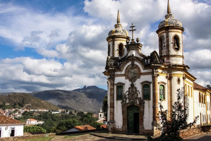 Fachada de igreja estilo Barroco