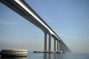 História e outras curiosidades técnicas sobre a Ponte Rio-Niterói, marco da engenharia da construção