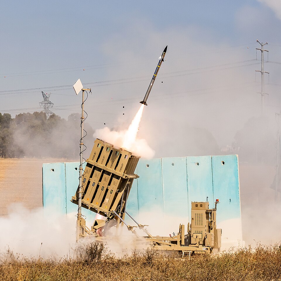 Entenda como funciona a Tecnologia do Domo de Ferro, projetado para a defesa de Israel domo de ferro