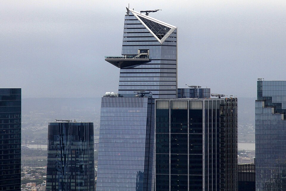 Conheça o Edge, o mais novo mirante a céu aberto da cidade de Nova York edge