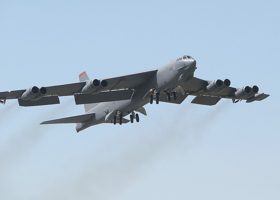Saiba como a força aérea dos EUA usa impressão 3D para componentes dos B-52, os aviões bombardeiros de mais longo raio de ação aviões b-52 impressão 3d