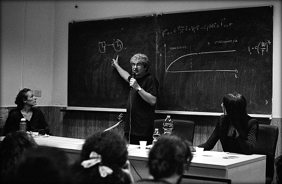 Entenda a teoria científica que afirma que 'o tempo não existe' Entenda a teoria científica que afirma que 'o tempo não existe'