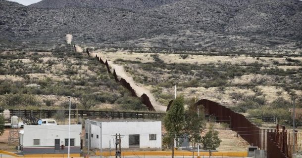 Crise humanitária e os grandes muros que separam Grécia-Turquia e EUA-México
