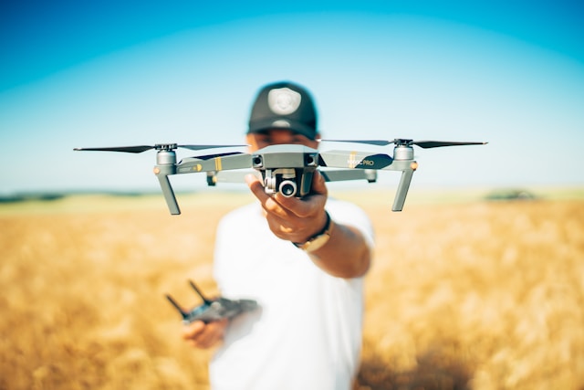 Speeder: a engenharia de motos voadoras inspiradas no design de helicópteros e drones Speeder: a engenharia de motos voadoras inspiradas no design de helicópteros e drones