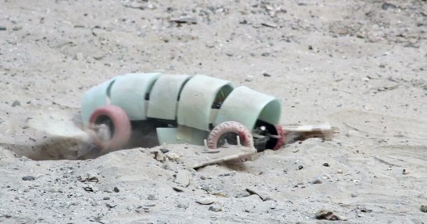 robô no deserto