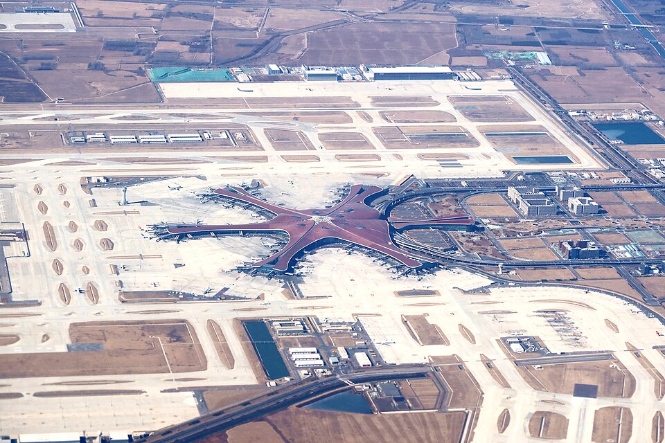 China ou Estados Unidos: descubra onde fica o maior aeroporto do mundo aeroportos