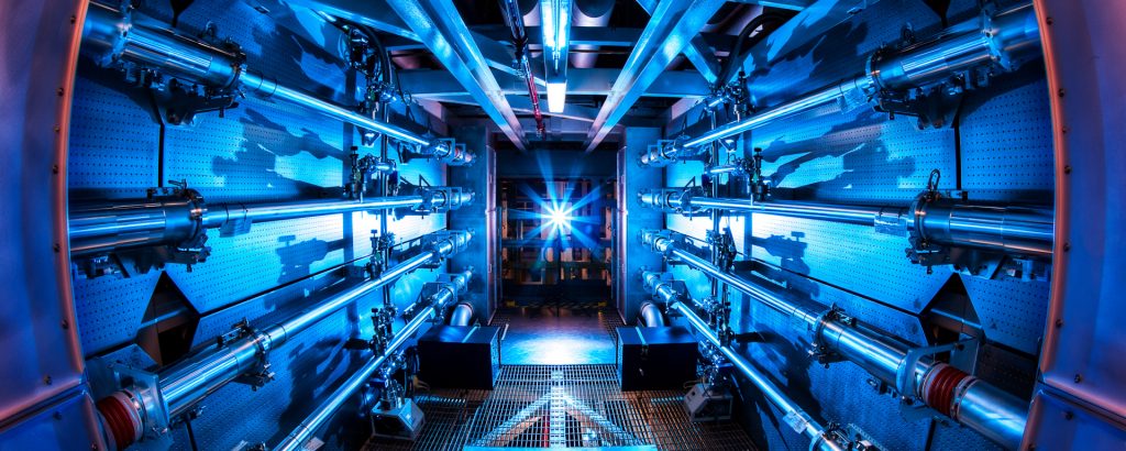 Energia Nuclear: americanos conseguem atingir estágio de "plasma em chamas" em experimento National Ignition Facility