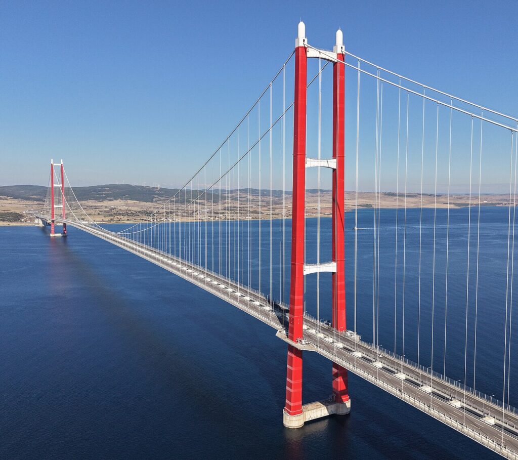 Confira a história dessa ponte, que foi erguida e outra demolida Çanakkale Bridge