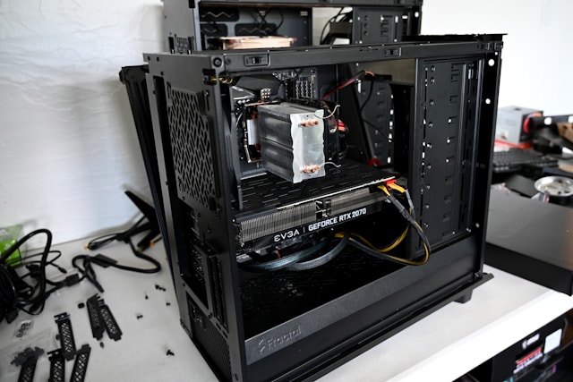Engenharia da Computação e a construção de computadores, seus acessórios e componentes Engenharia da Computação