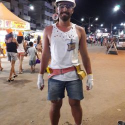 Um pouco da Arquitetura e Engenharia contada através das fantasias de Carnaval fantasias engenheiros e arquitetos