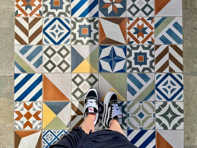 Como manter o visual dos pisos dentro de casa parecendo novo? materiais de revestimentos