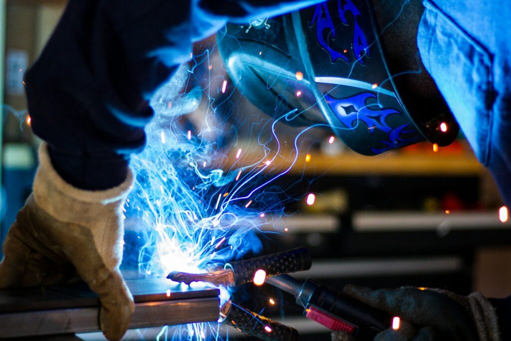Engenharia Metalúrgica: minérios em metais e ligas metálicas para aplicações industriais Engenharia Metalúrgica