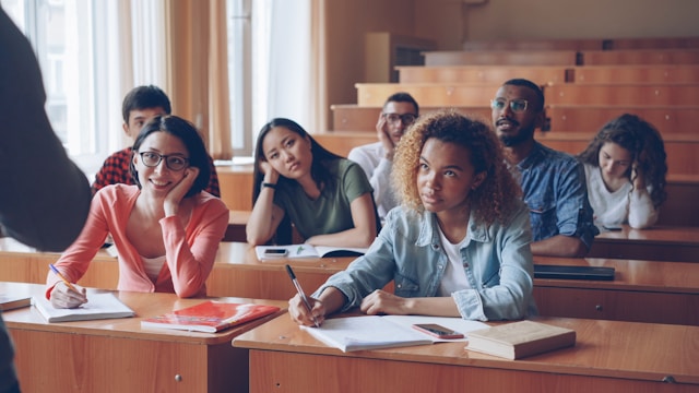 Por que os alunos de Engenharia desistem dos seus cursos? alunos de engenharia