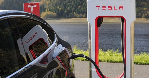 carros elétricos Tesla - novas baterias