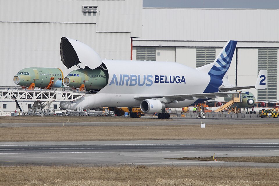 "Avião baleia" chega ao Brasil neste domingo avião cargueiro beluga